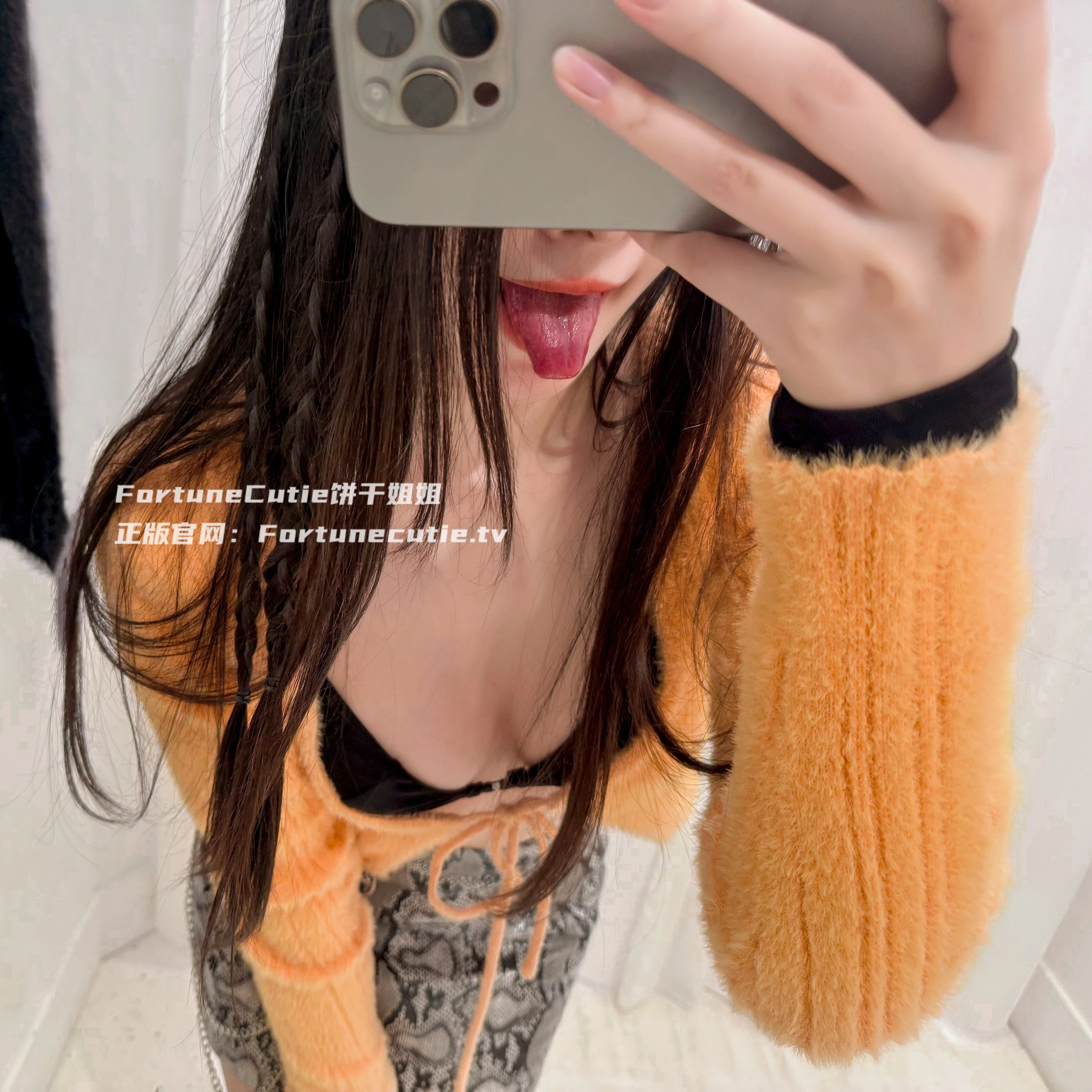 饼干姐姐fortunecutie 写真合集 416GB 无水印持续更新